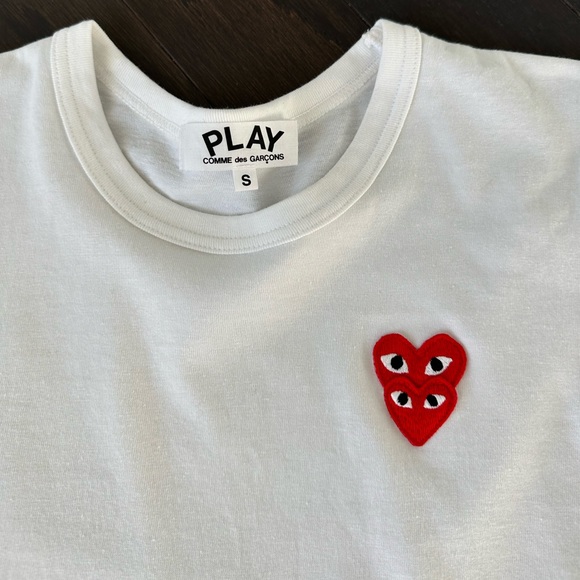 COMME DES GARCONS PLAY
Tee Shirt - Picture 4 of 6